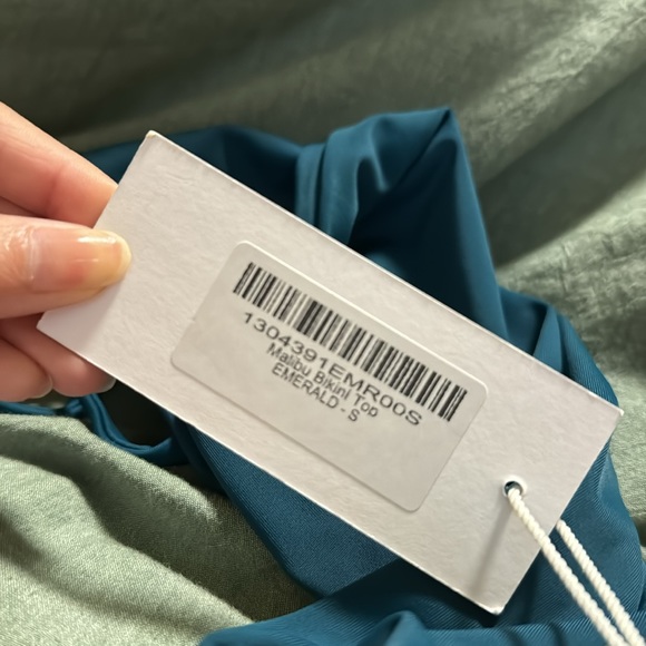 reformation malibu bikini top - Picture 3 of 3